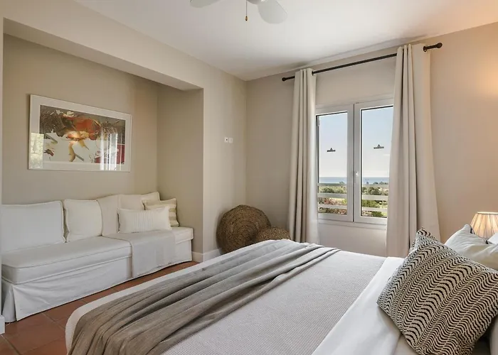 Ribbons By Select וילה